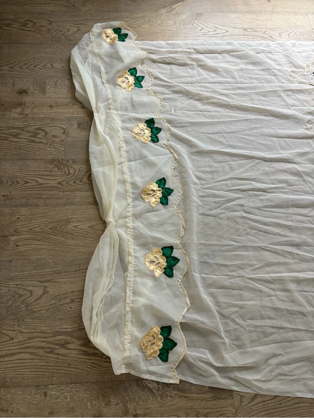 Vintage RARE Sheer Curtains 3D satin flowers in baskets scalloped edges